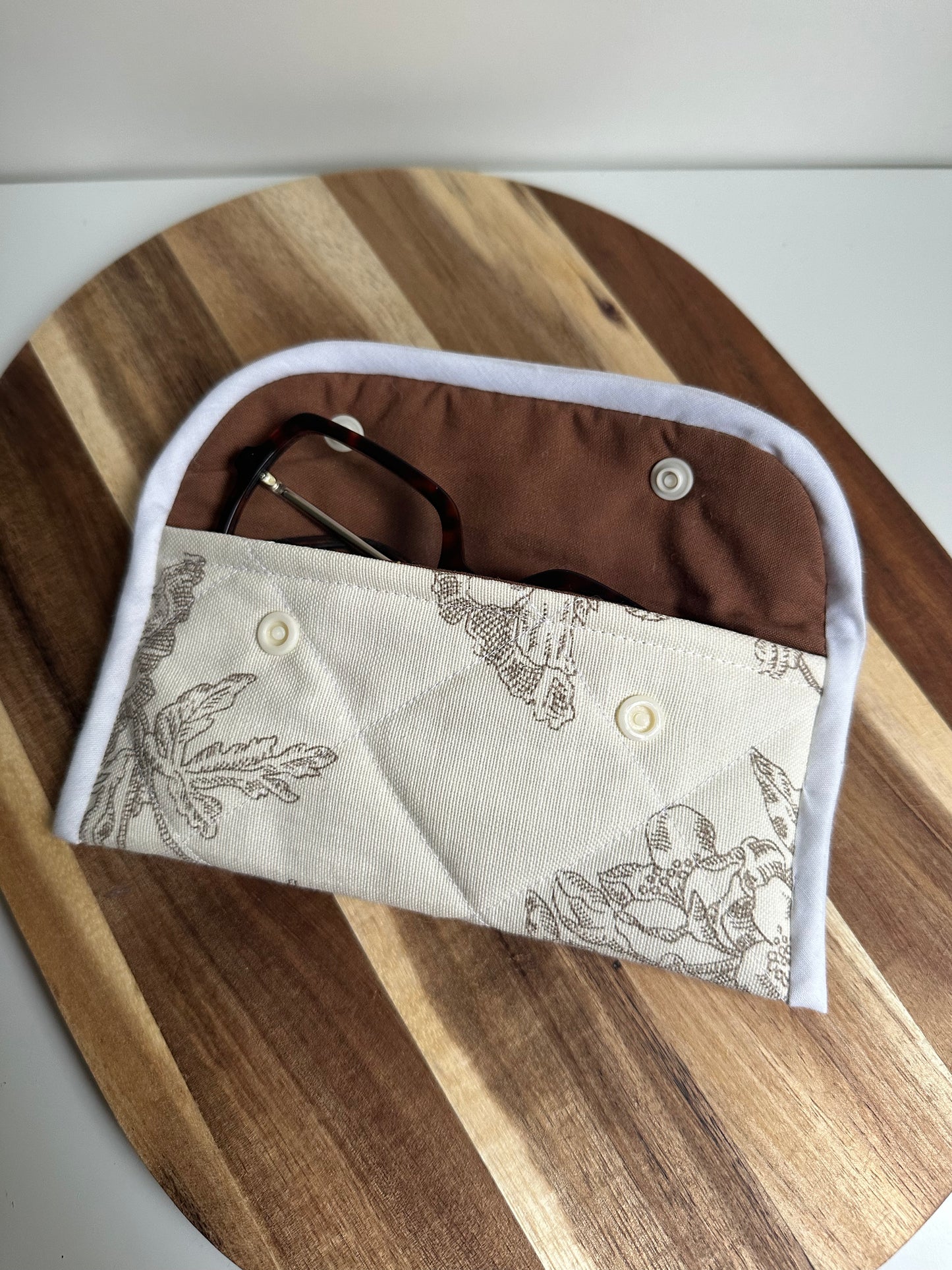 Etui à lunettes beige floral