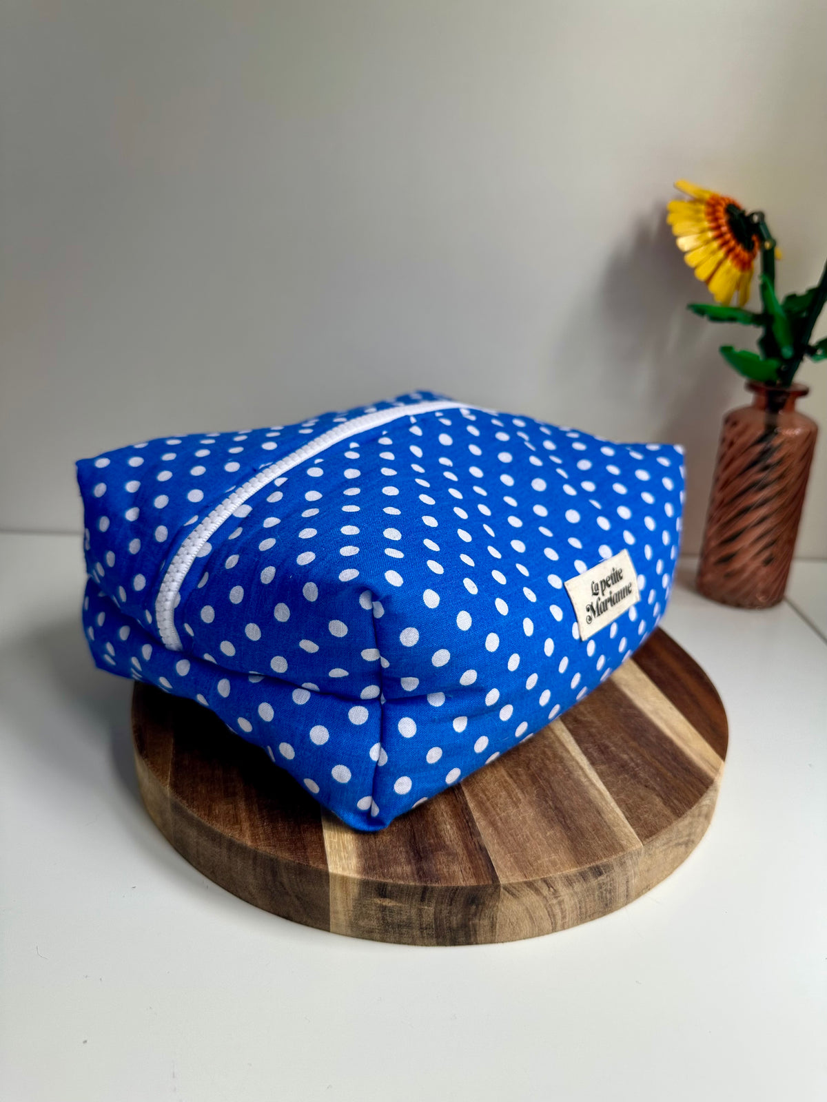 Trousse de toilette bleu à pois blancs