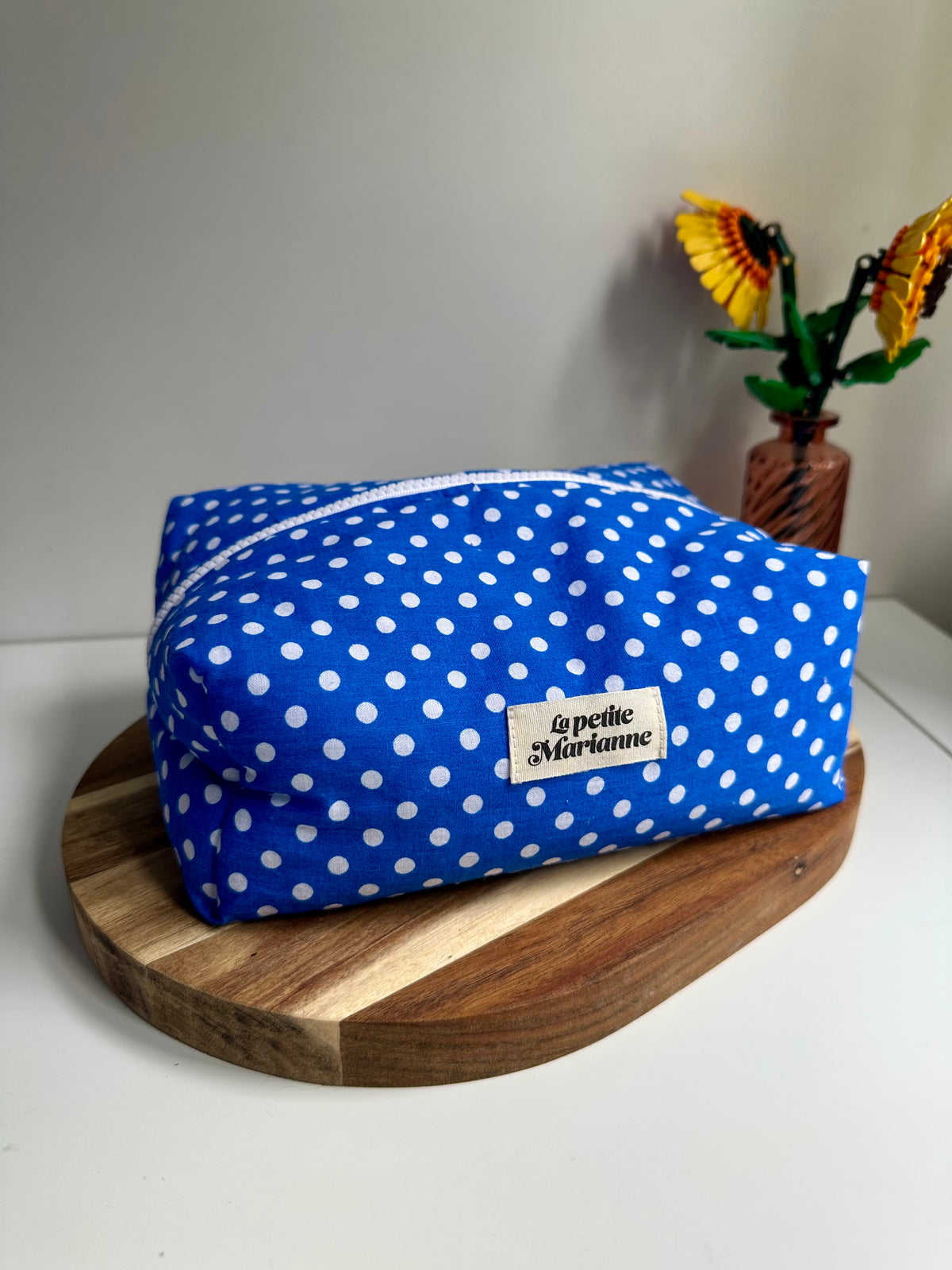 Trousse de toilette bleu à pois blancs