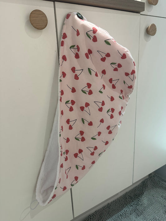 Serviette pour cheveux Cerises coeurs