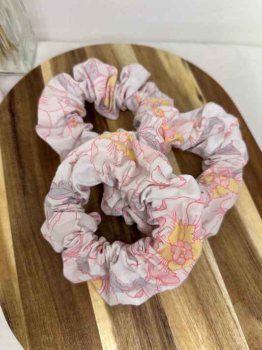 Chouchou floral rose